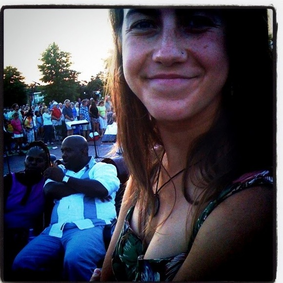 Meet your Posher, Anna - Picture 1 of 1